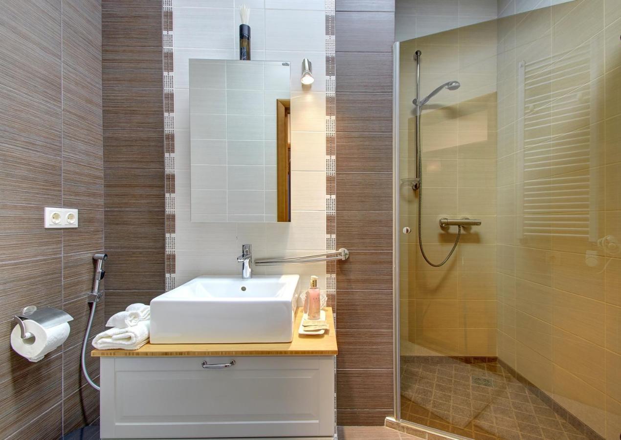 Helios 19 Luxury Vilnius Apartment Ngoại thất bức ảnh