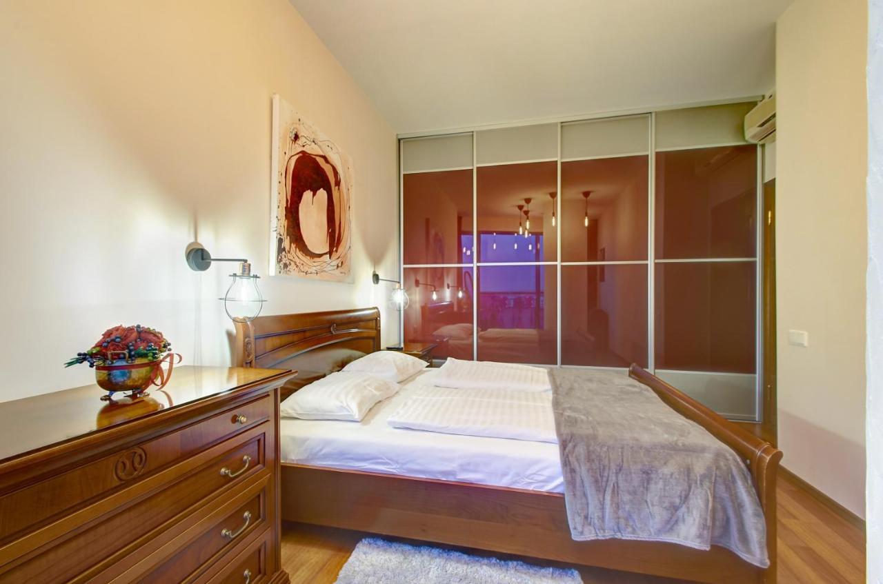 Helios 19 Luxury Vilnius Apartment Ngoại thất bức ảnh